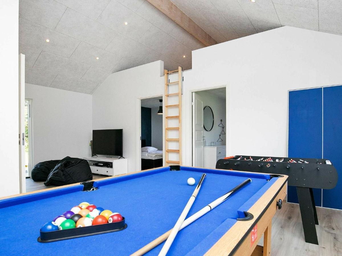 14 Person Holiday Home In V Ggerl Se Bøtø By Bagian luar foto